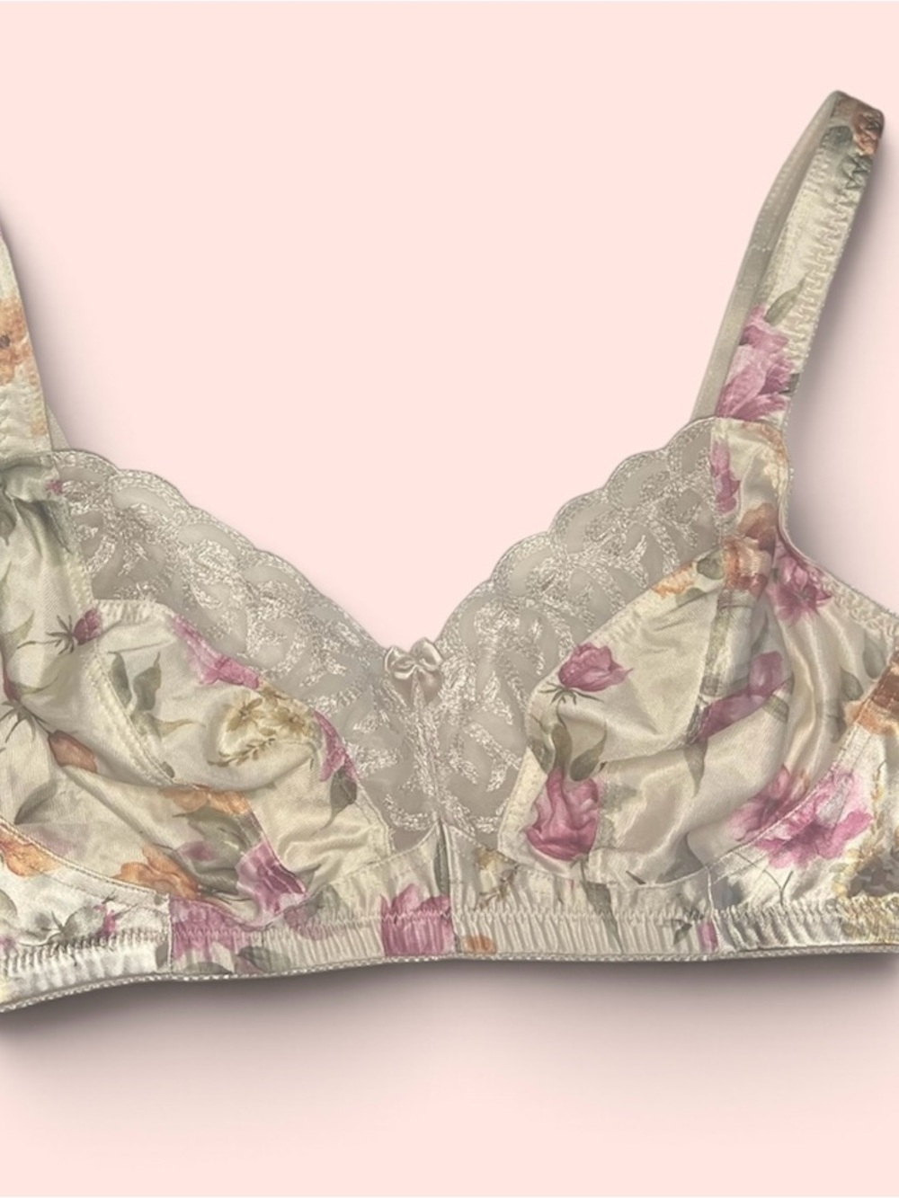 Vintage Warner’s 36C Floral Satin Lace Bra Style 1562